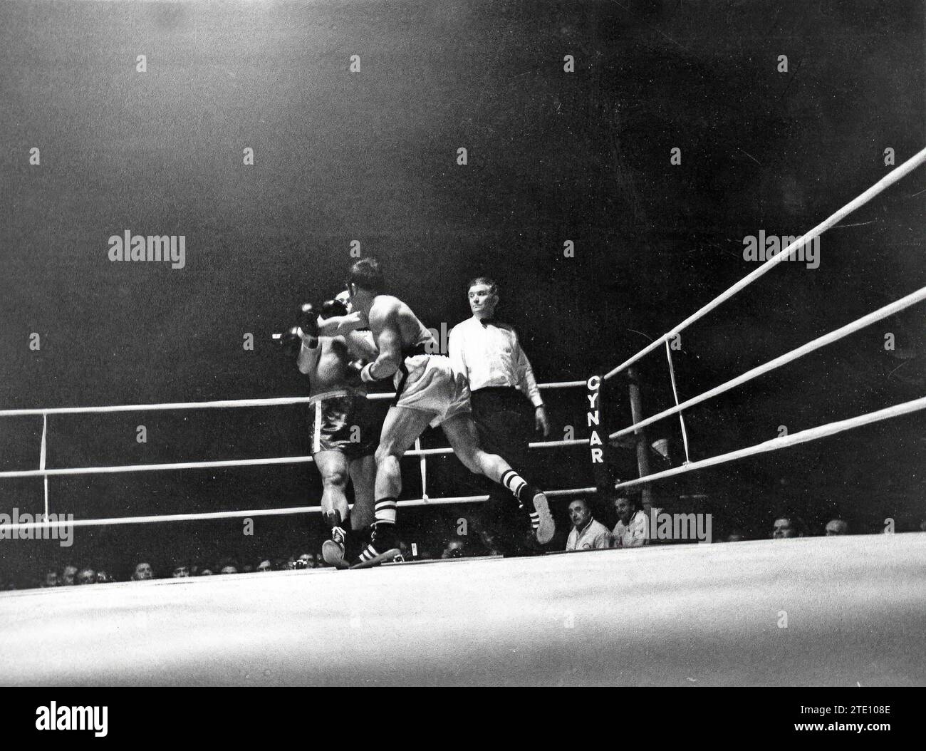 Madrid. 04/03/1970. José Manuel Ibar „Urtain“, Europameister im Schwergewicht, besiegte Peter Weiland im Palacio de los Deportes in Madrid. Quelle: Album / Archivo ABC / Manuel Sanz Bermejo Stockfoto