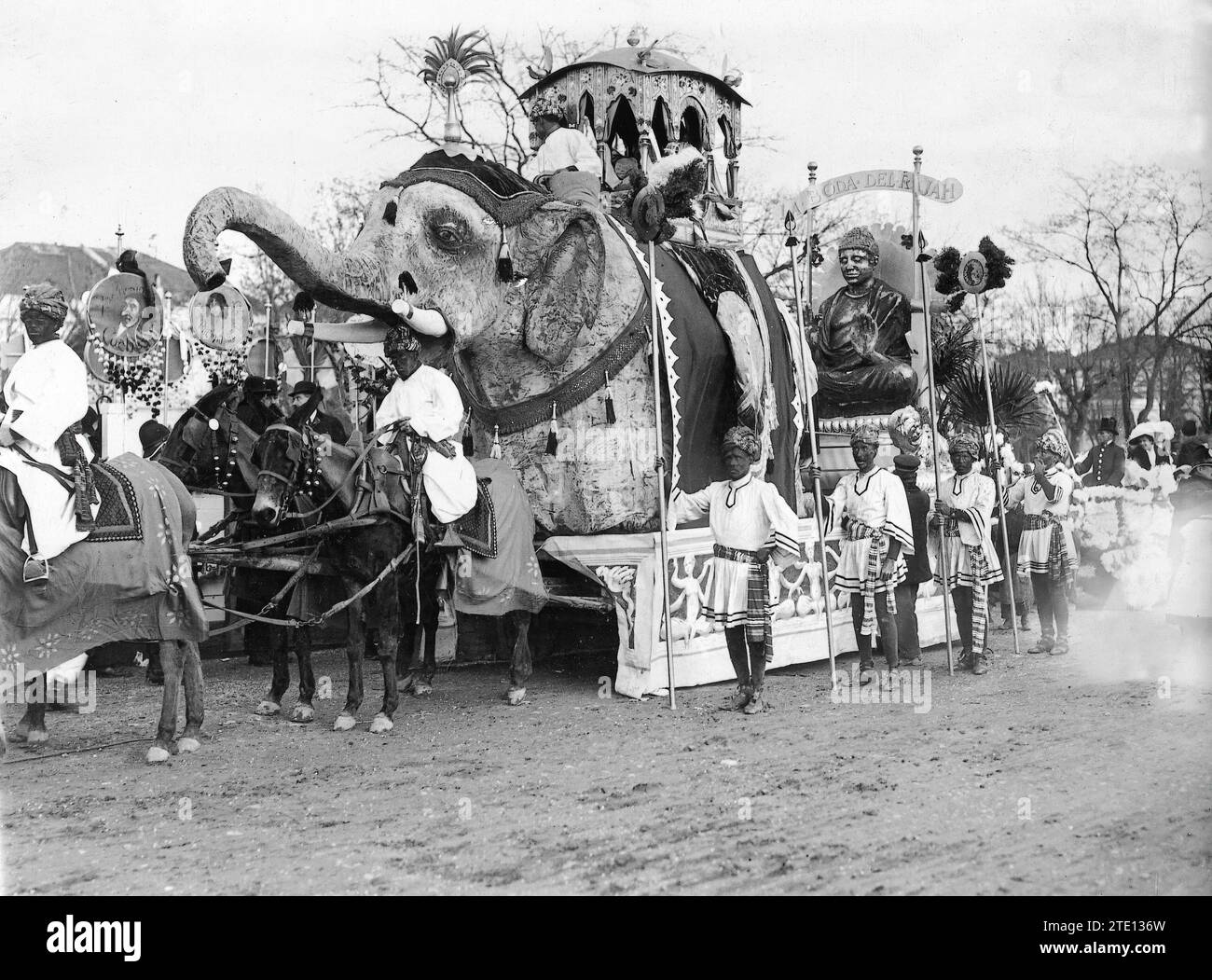 Madrid. 02/02/1913. Karnevalswettbewerb. „Rajah's Wedding“, künstlerischer Wagen der Círculo de Bellas Artes, der große Aufmerksamkeit erregte und den einzigen Preis der Jury gewann. Quelle: Album / Archivo ABC / Julio Duque Stockfoto