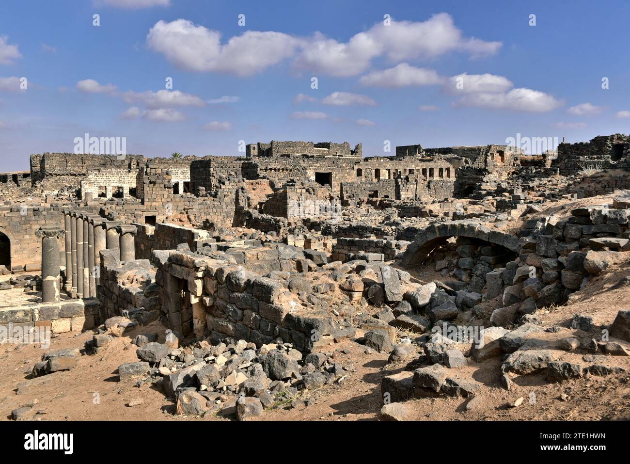 Römische Ruinen in Bosra (Gebiete, die von der Freien syrischen Armee (FSA) kontrolliert werden), Syrien Stockfoto