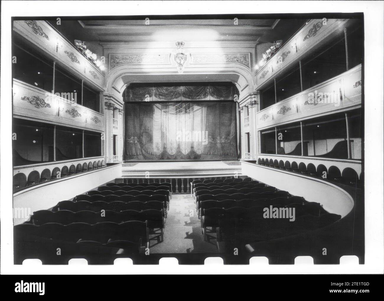 12/31/1977. Schausaal, in dem der Vorhang der authentische aus der Zeit von König Ferdinand VII. Vom königlichen kolosseum von Carlos III. Ist. Quelle: Album/Archivo ABC Stockfoto