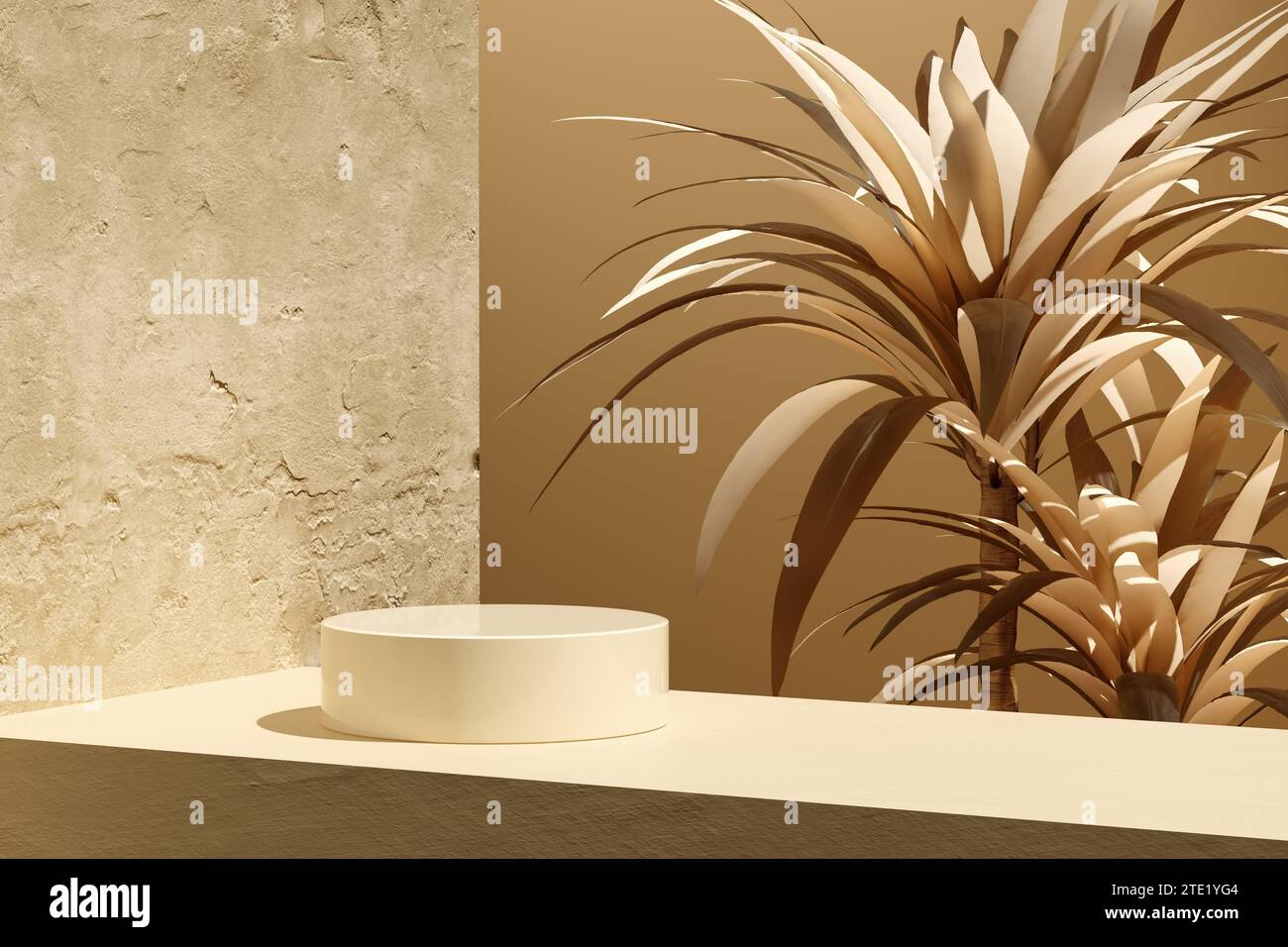 Gelbes rundes Podium oder Podest auf einer verwitterten Betonwand mit tropischen Pflanzen Hintergrund. Monochrom-Modell-Vorlage für Produktanzeige und -Platzierung Stockfoto