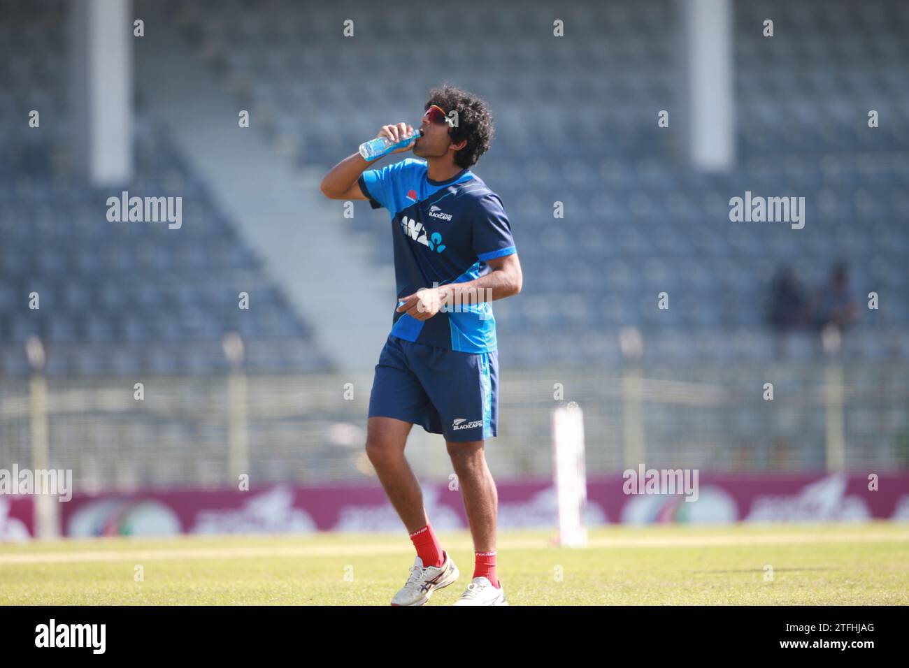 Rachin Ravindra, neuseeländischer Pace-Bowler, während des dritten Bangladesch-neuseeländischen Testtages im Sylhet International Cricket Stadium in Lakkatura, Banglad Stockfoto
