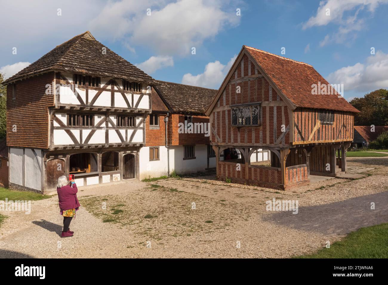 England, West Sussex, Weald and Downland Living Museum, Blick auf historische Gebäude Stockfoto