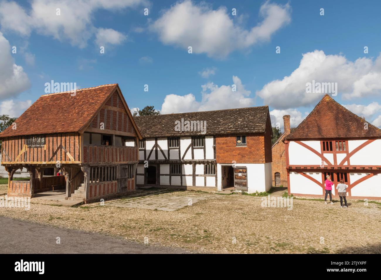England, West Sussex, Weald and Downland Living Museum, Blick auf historische Gebäude Stockfoto