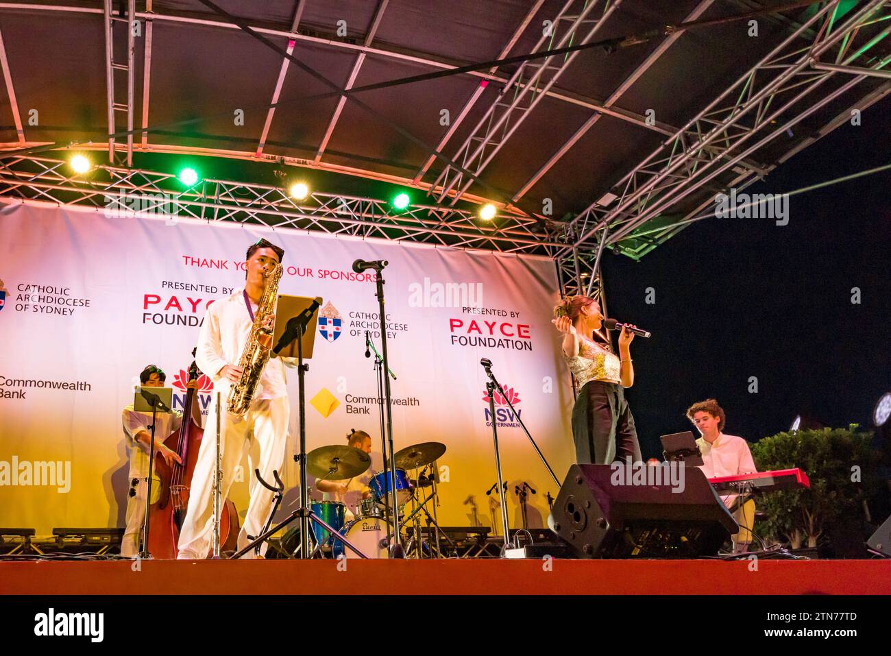 Das Yeo Quintett mit Leah Berry, Gesang, Justin Yeo, Flöte und Saxophon