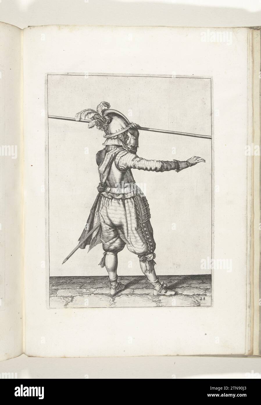 Soldat, der seine Spieße mit der linken Hand über der linken Schulter trägt, die rechte Hand nach vorne gestreckt (Nr. 28), ca. 1600, 1597 – 1607 Ein Soldat, nach rechts, der mit der linken Hand über der linken Schulter einen Spieß (Lanze) trägt, die rechte Hand nach vorne gestreckt (Nr. 28), ca. 1600. Platte 28 in der Anleitung zur Handhabung der Schieflage: Corte Onderwysinghe auf dem Figuerliicke-Bild, interessierter t'recht ghebruyck, aus Al t'ghene ein Soldaet int Acting der Spione Noodich is. Teil der Illustrationen in: J. de Gheyn, Weapons Handele of Roers Musquetten and Spiessen, den Haag, 1607. W Stockfoto