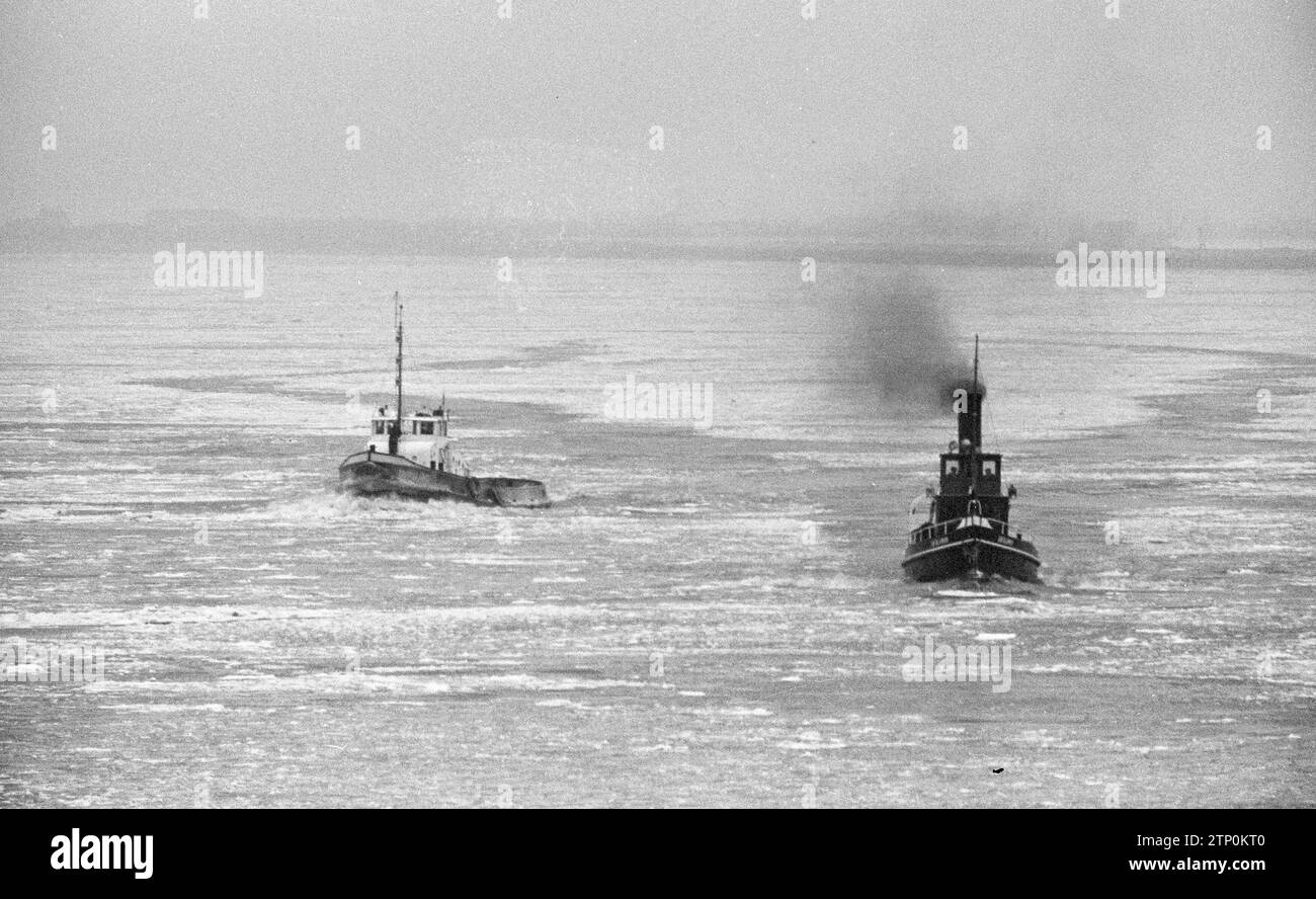 Das Eis ist auf der Hollands Diep Ca gebrochen. Januar 1963 Stockfoto