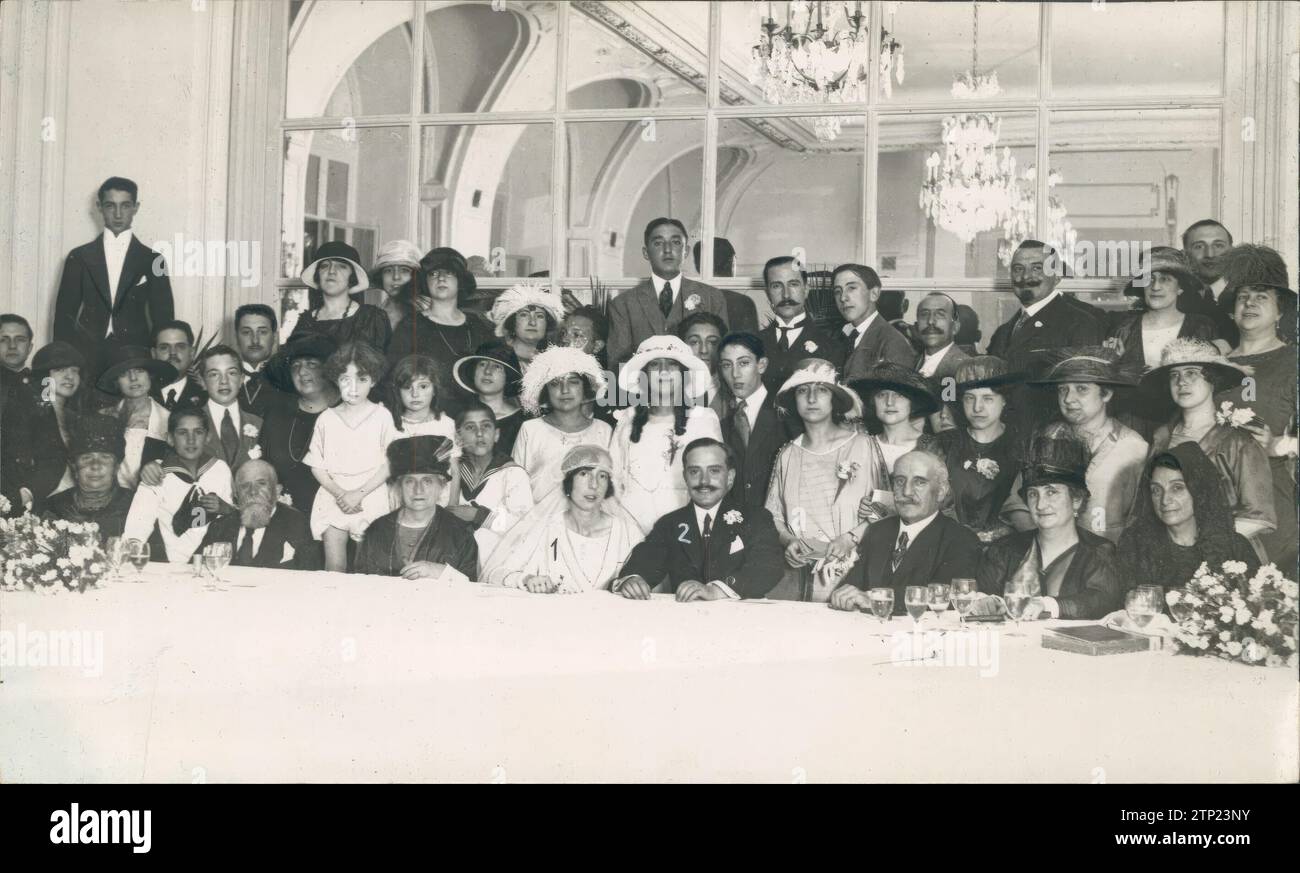 Joe Serna Ritz 06/27/1919. Madrid. Im Ritz Hotel. Frau Eloisa de Cordoba (1) und Herr ...