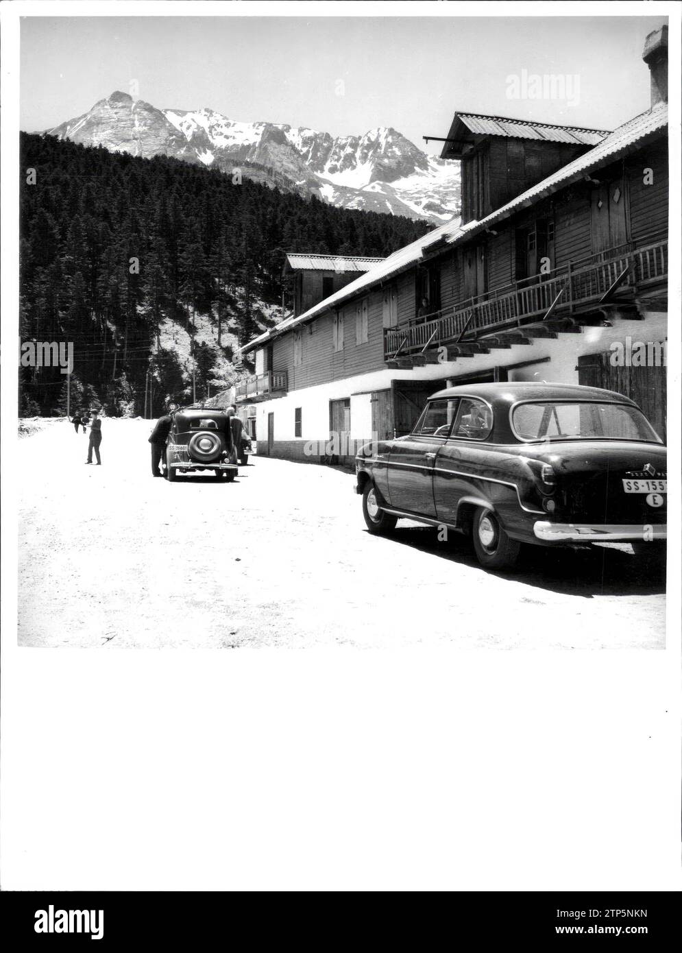 12/31/1949. Aran-Tal. Eingang zum neuen Tunnel an der Grenzstraße zwischen A Pont de Suert und Pobla de Segur durch die Nordmündung mit Blick auf das große Tal. Beschreibung: Album / Archivo ABC / Marques de Santa María Del Villar Stockfoto