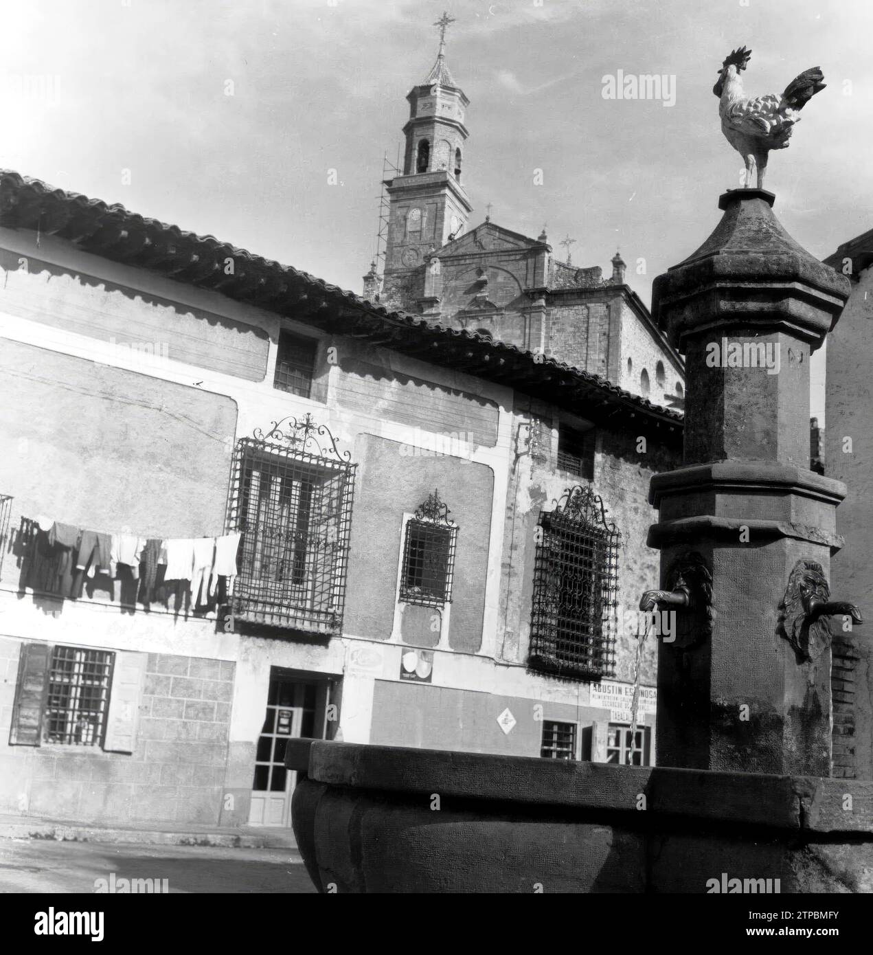 11/08/1974. Denkmal für den Hahn von Orihuela del Tremedal (Teruel). Quelle: Album / Archivo ABC / Luis Alonso Stockfoto
