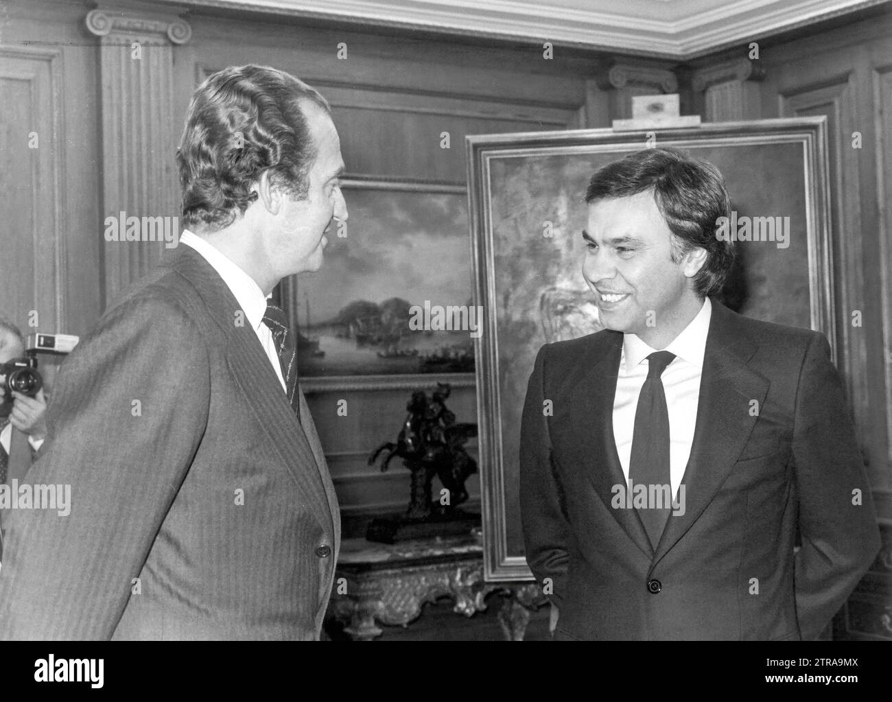11/01/1982. Audienz von König Juan Carlos an Felipe González. Quelle: Album / Archivo ABC / Manuel Sanz Bermejo Stockfoto