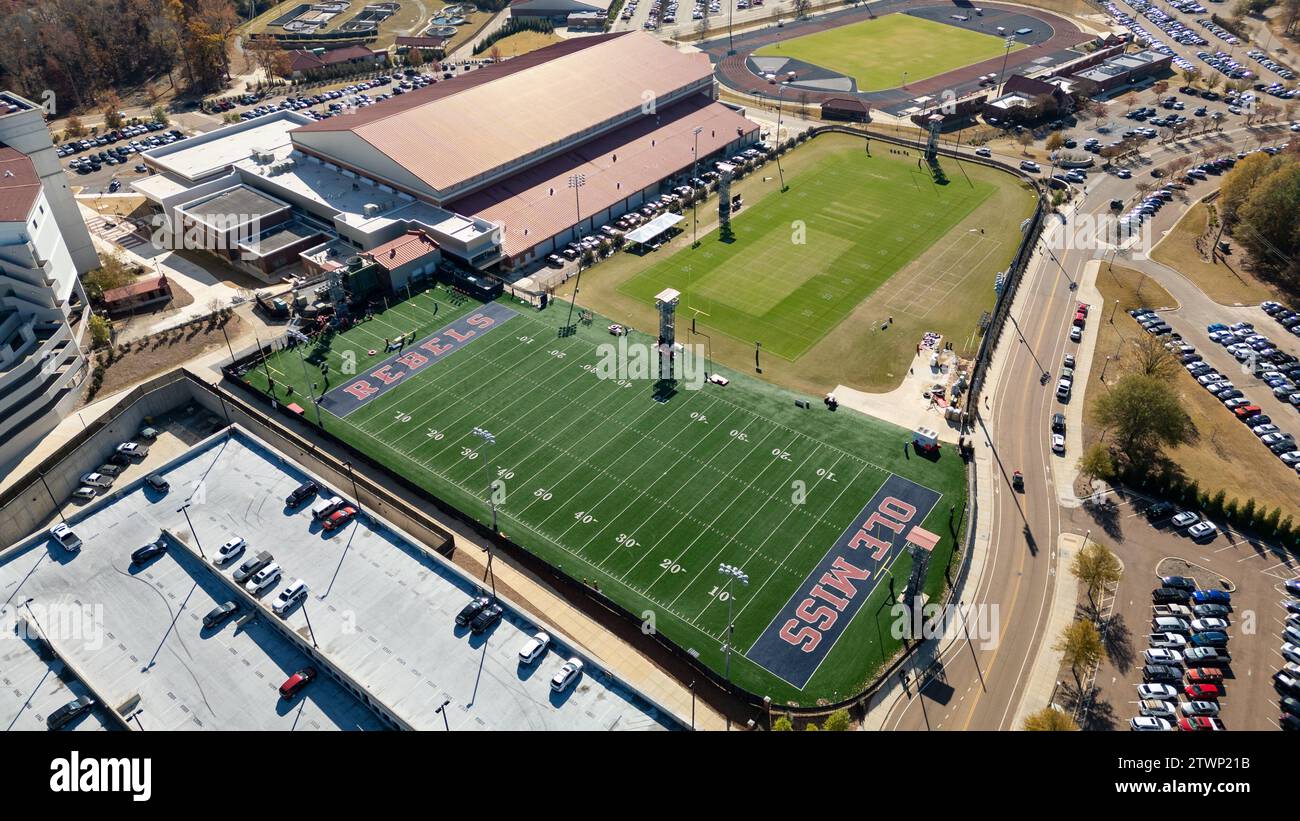 Oxford, MS - 28. November 2023: Die University of Mississippi Football Practice Field and Facility Stockfoto