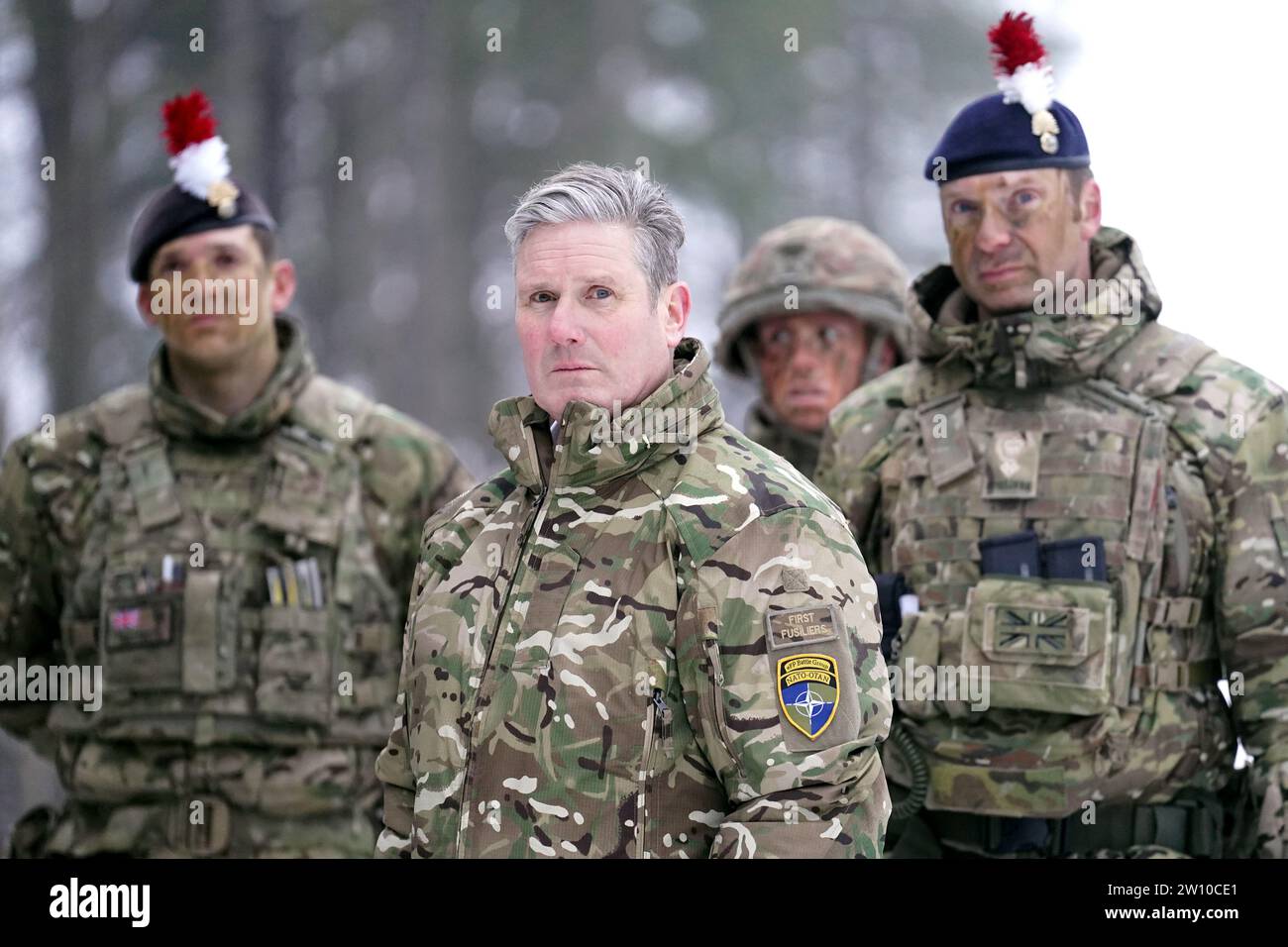 Der Gewerkschaftsführer Sir Keir Starmer besuchte die britischen Truppen auf der nordöstlich operierenden NATO-Basis Tapa nahe der russischen Grenze in Estland. Bilddatum: Donnerstag, 21. Dezember 2023. Stockfoto