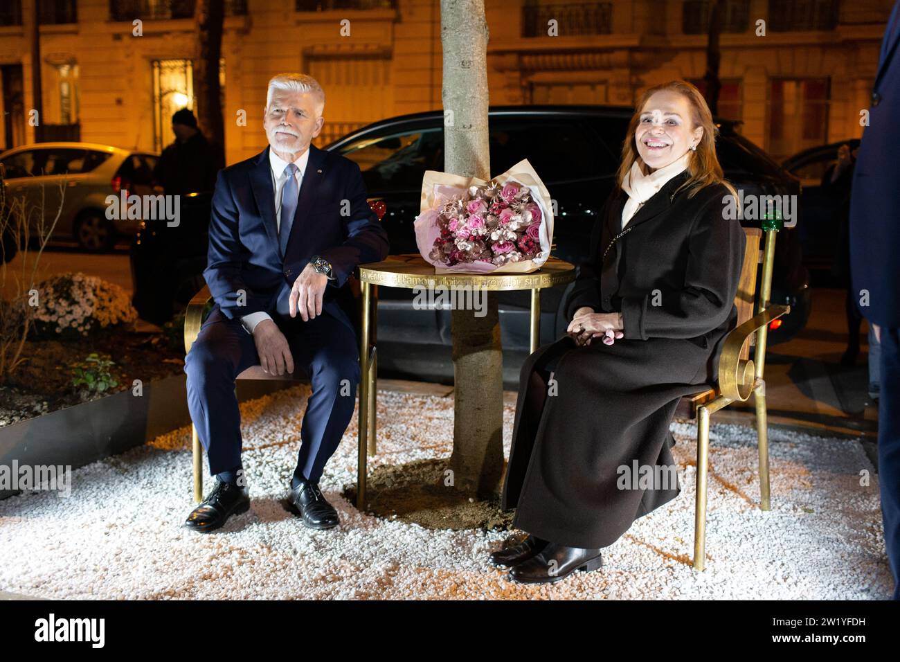 Der tschechische Präsident Petr Pavel links und Dagmar Havlova, die