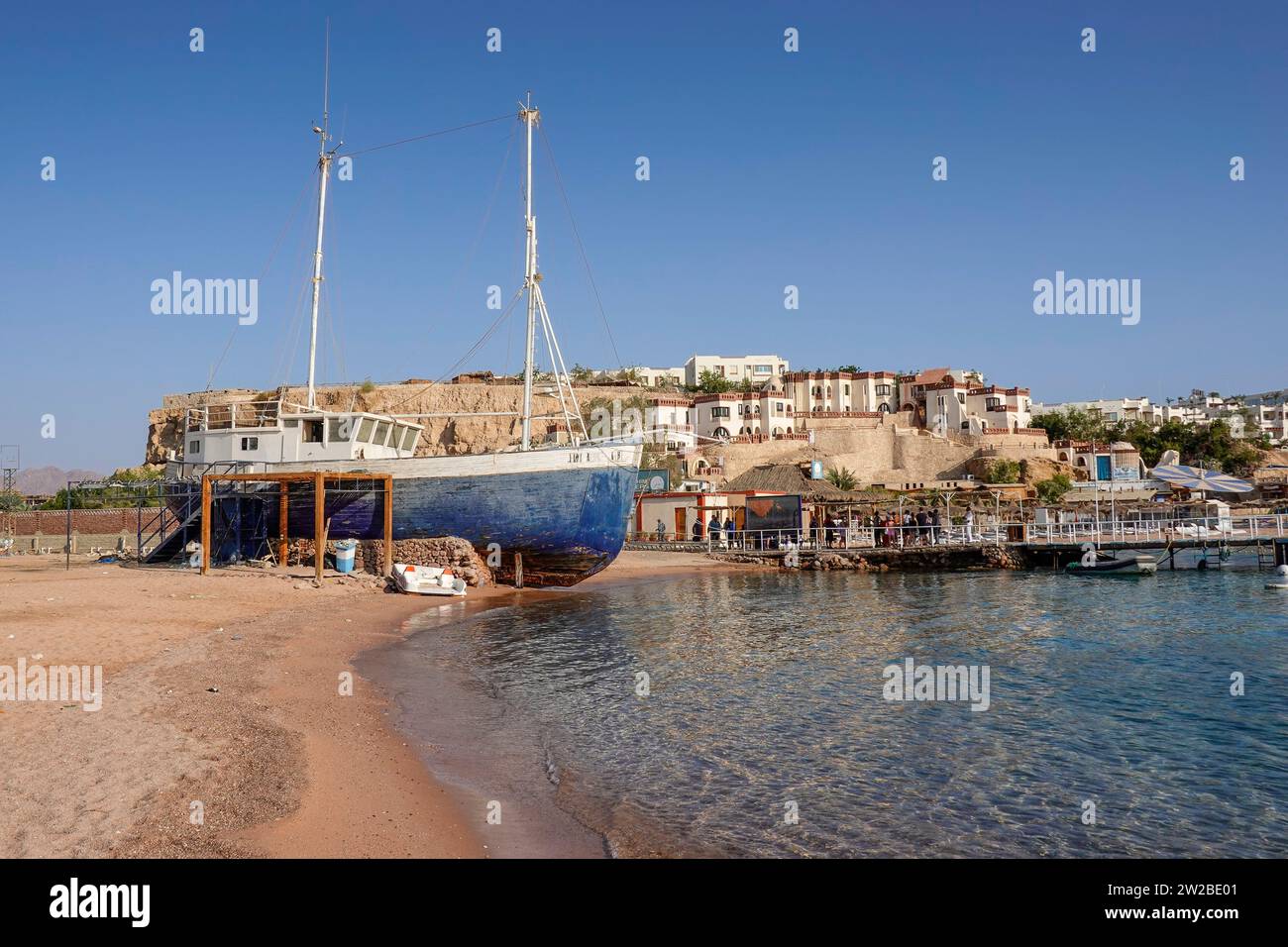Strand, Umbi Sharks Bay Diving Village, Hotelanlage, Resort, Küste, Scharm El-Scheich, Rotes Meer, Sinai, Ägypten Stockfoto