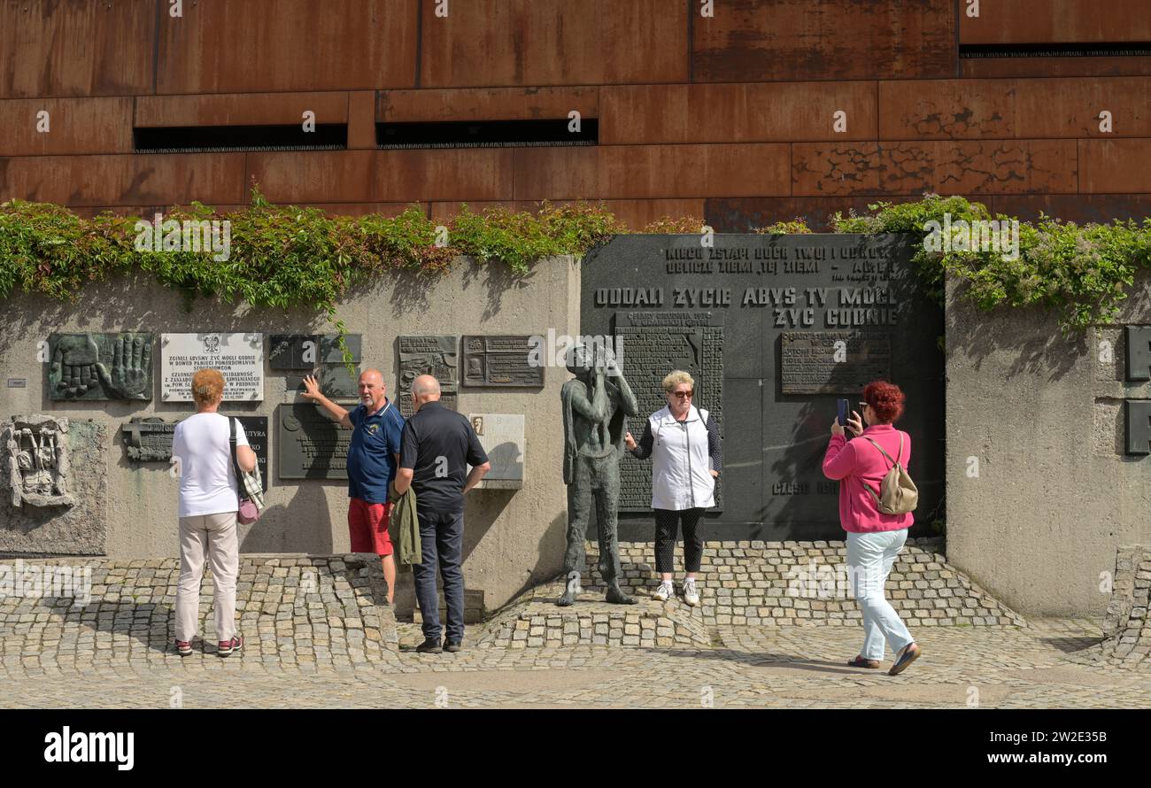 Denkmal für die gefallenen Werftarbeiter von 1970, Europäisches Zentrum der Solidarität - Europejskie Centrum Solidarnosci, Danzig, Woiwodschaft Pomme Stockfoto