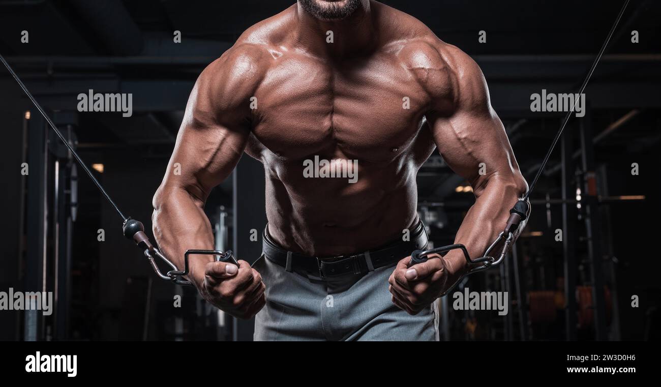 Stilvoller Mann, der im Fitnessstudio trainieren kann. Business- und Bodybuilding-Konzept. Sportliche Aktivitäten. Gemischte Medien Stockfoto