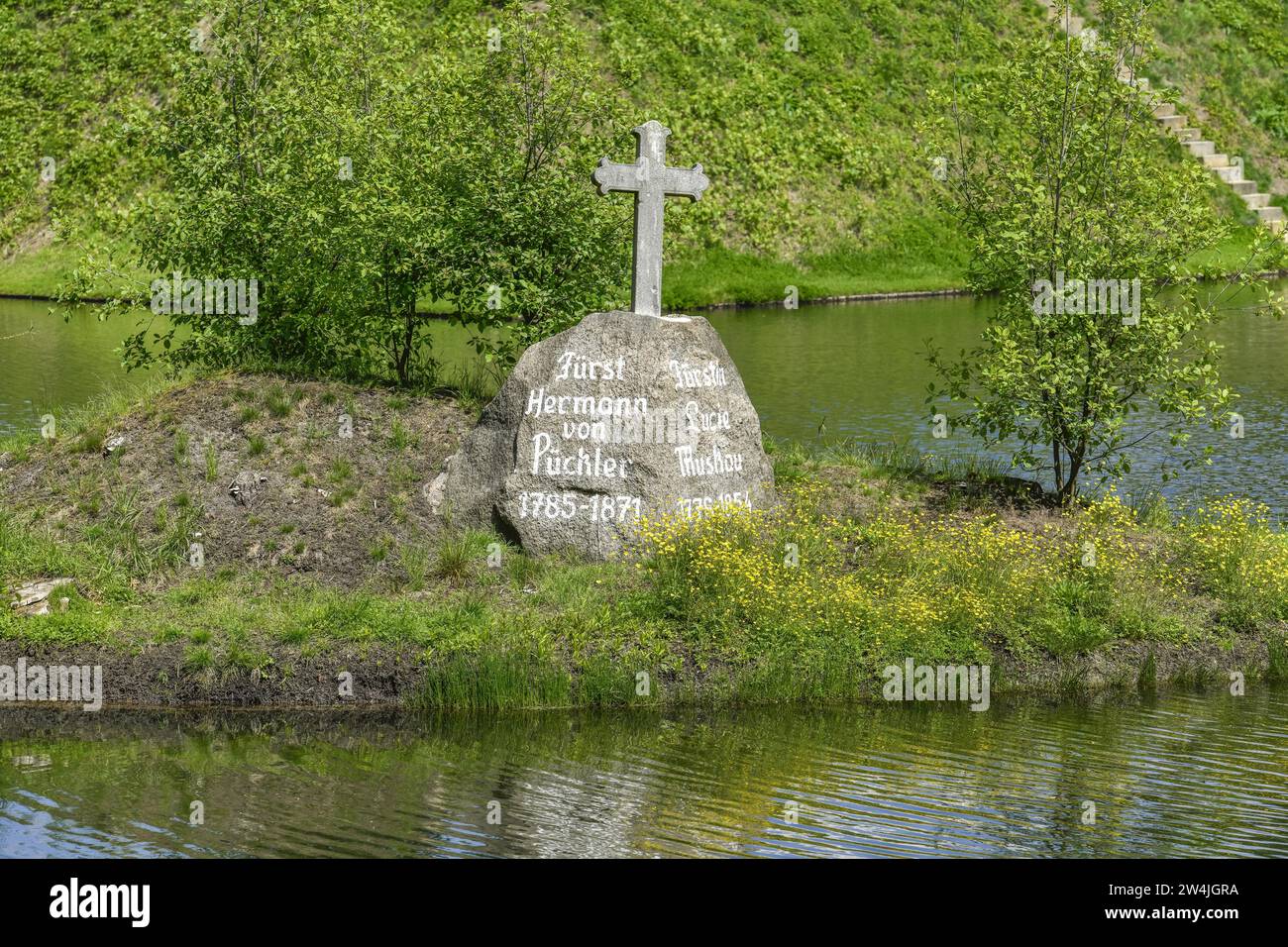 Hügelgrab, Seepyramide, Greifer, Fürst-Pückler-Park Branitz, Cottbus, Brandenburg, Deutschland Stockfoto