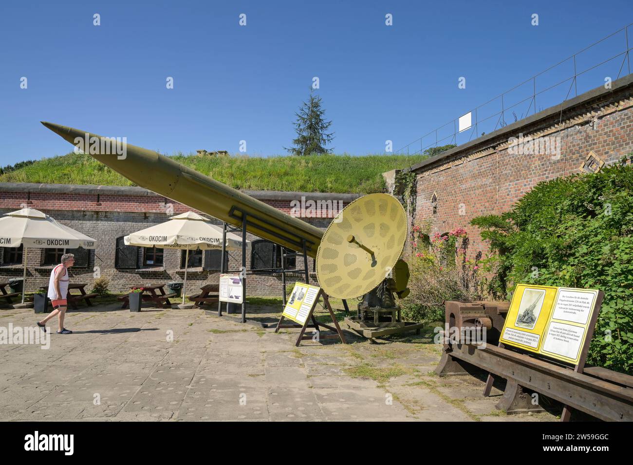Waffenausstellung, westliche Batteriefestung, Fort Zachodni, ÅšwinoujÅ, Woiwodschaft Westpommern, Polen Stockfoto