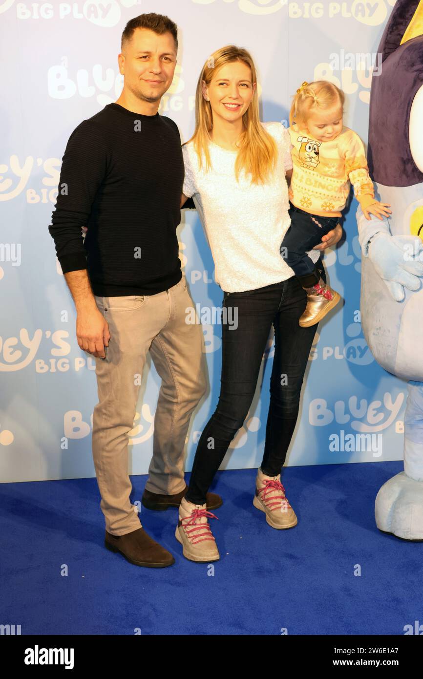 Rachel Riley und Pasha Kovalev, Blueys Big Play - Gala Performance Photocall, Southbank Centre, Royal Festival Hall, London, Großbritannien, 21. Dezember 2023, Ph Stockfoto