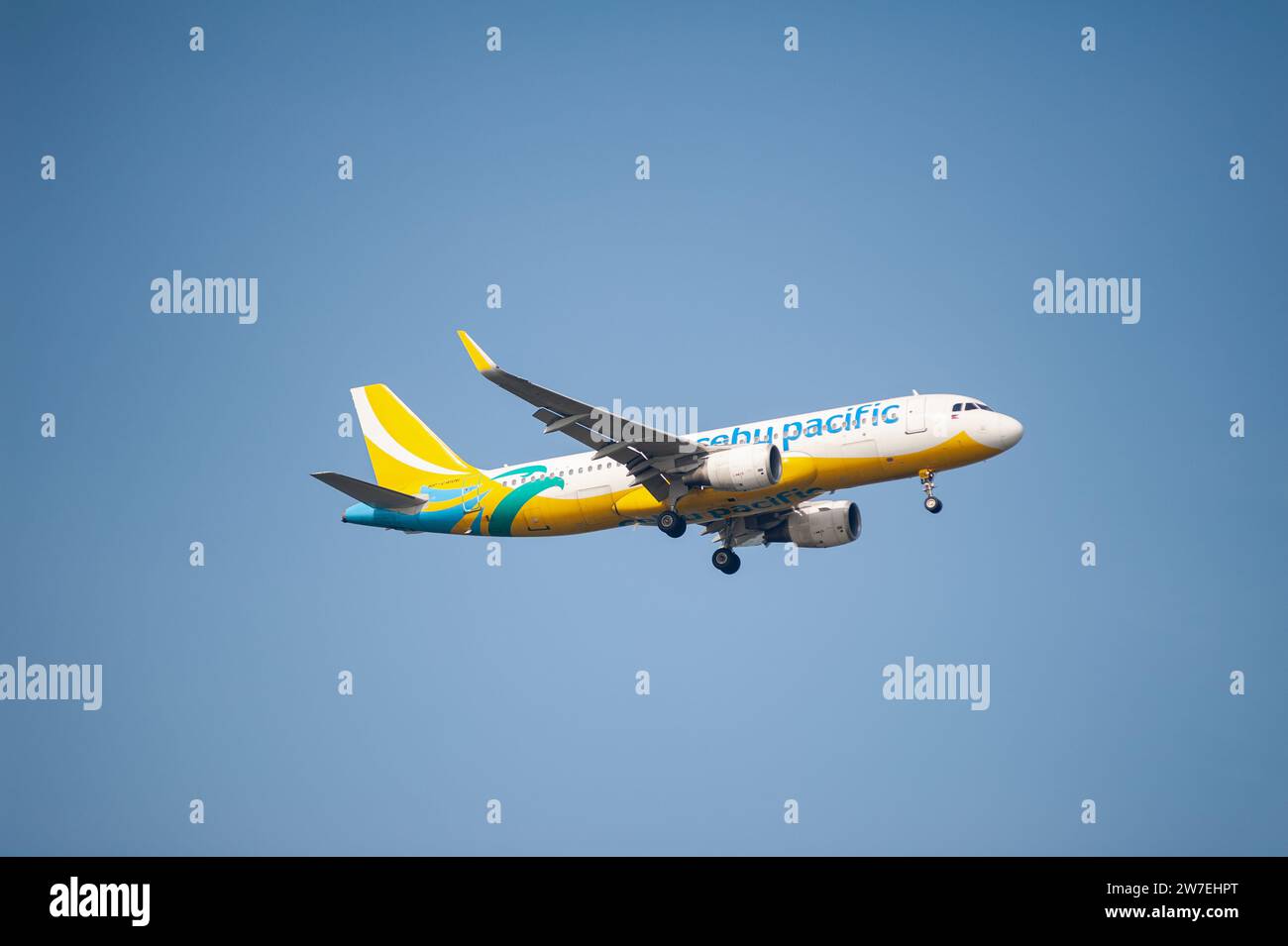 26.07.2023, Singapur, Singapur, - Ein Passagierflugzeug der philippinischen Fluggesellschaft Cebu Pacific Air des Musters Airbus A320-200 mit der Registrierung Stockfoto