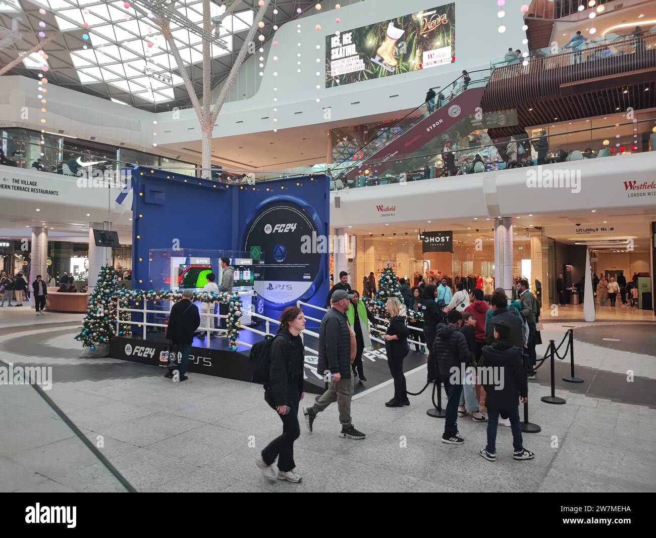 London UK 17. Dezember 2023 Einführung des LiveDemoSpiels FC 2024