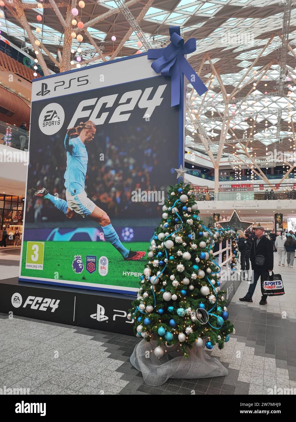 Playstation fc24 Fotos und Bildmaterial in hoher Auflösung Alamy