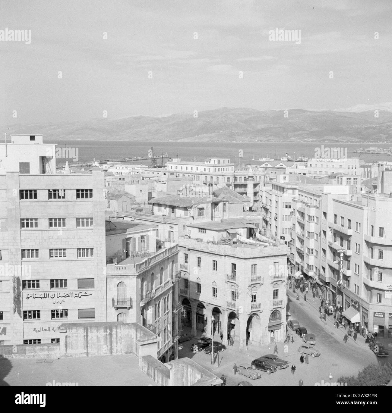 Blick auf Beirut von einem der Dächer ca. 1950-1955 Stockfoto