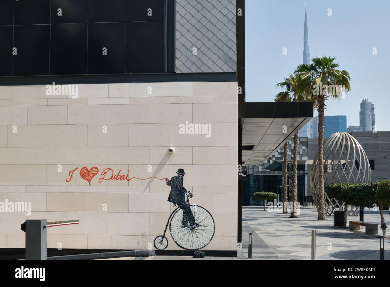 Vandal / I Love Dubai von Nick Walker im d3, Dubai Design District, Dubai, VAE Stockfoto