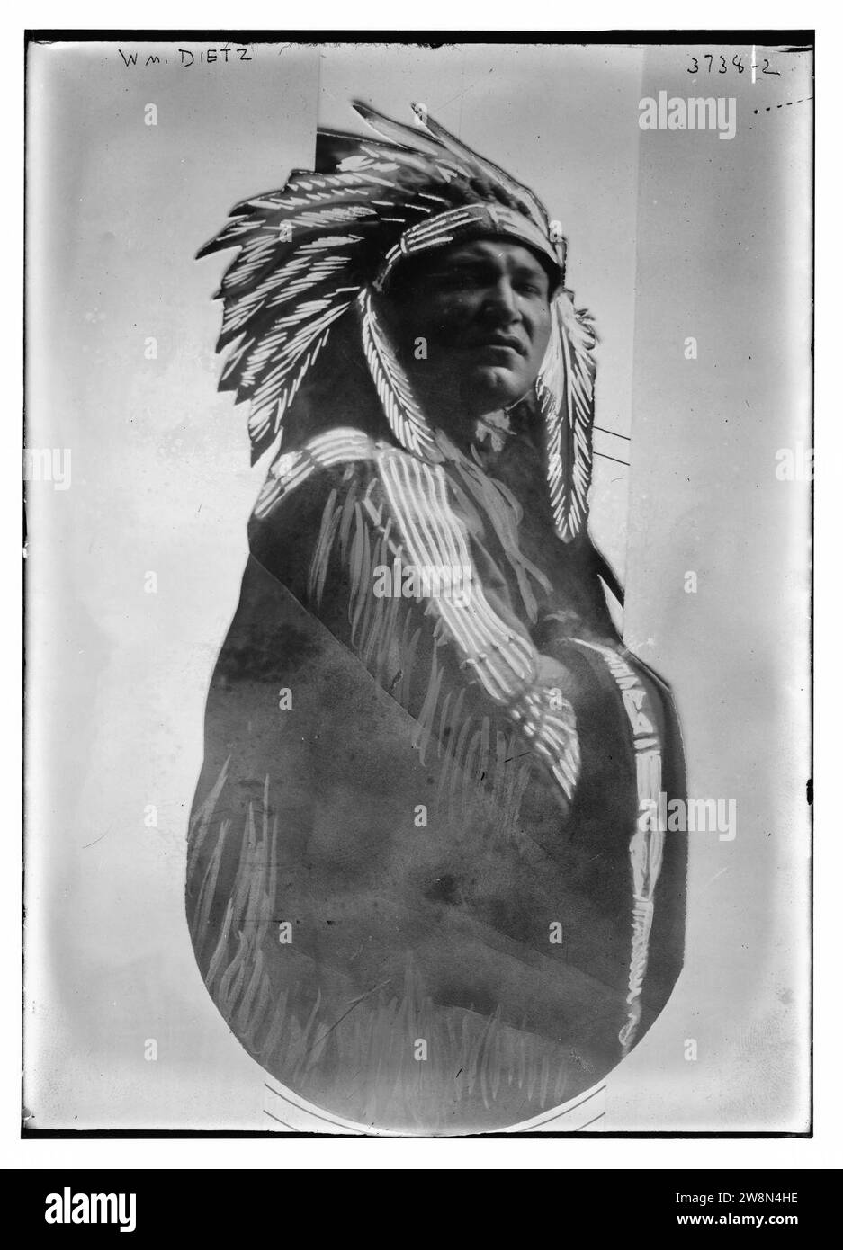 Wm. Dietz (Amerikanisches Indianerkleid) Stockfoto