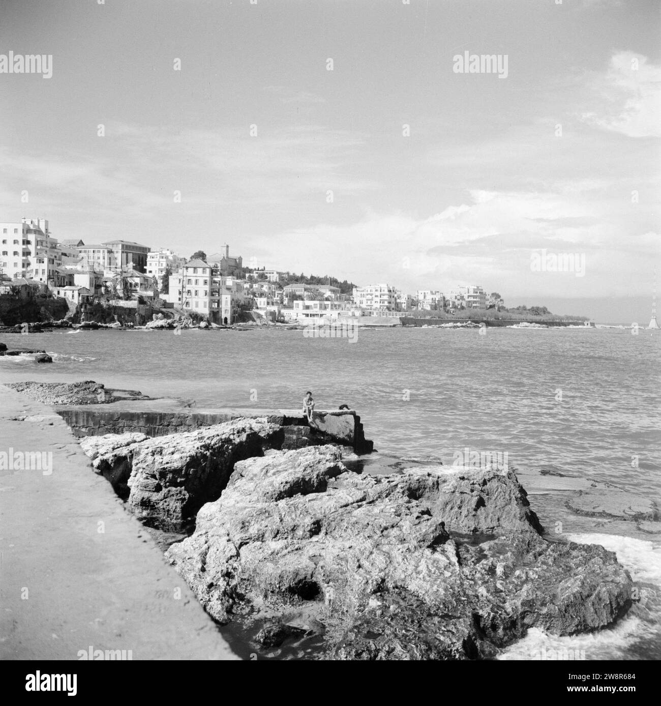 Die Mittelmeerküste und die Stadt Beirut CA. 1950-1955 Stockfoto