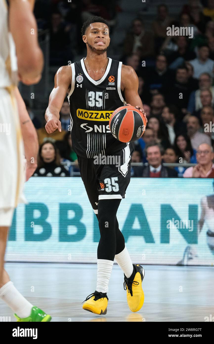 Madrid, Spanien. Dezember 2023. PJ Dozier von Partizan Mozzart setzte Belgrad während der EuroLeague der Turkish Airlines zwischen Real Madrid und Partizan Belgrad am 21. Dezember 2023 Madrid Spanien (Foto: Oscar Gonzalez/SIPA USA) (Foto: Oscar Gonzalez/SIPA USA) Credit: SIPA USA/Alamy Live News Stockfoto