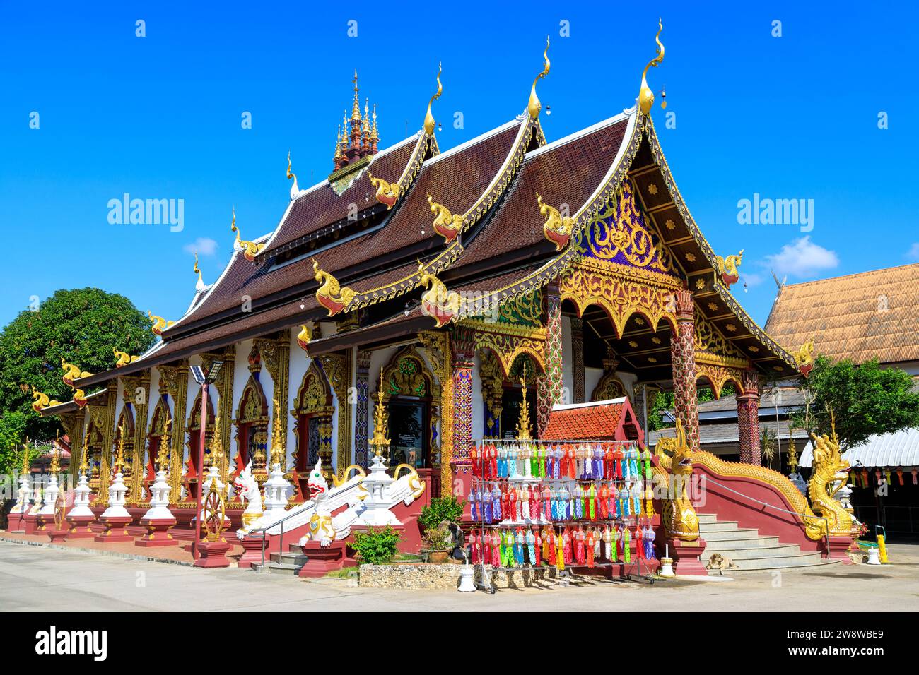 Lampang, Thailand 2. Dezember 2023 Wat Phra Chedi Sao lang ist ein