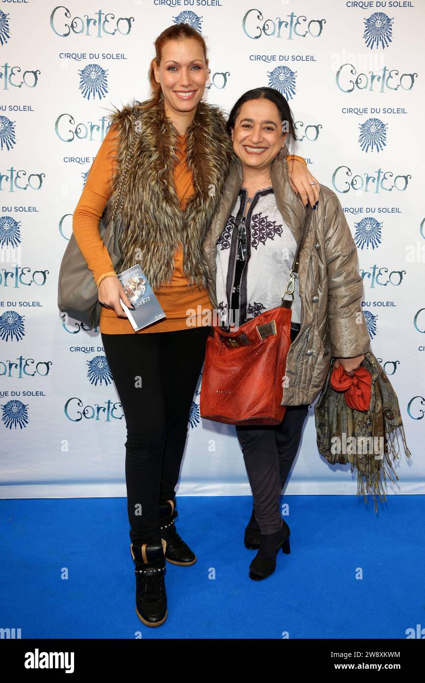 Yasmina Filali Mutter - Cirque du Soleil Premiere - Berlin - 29.11.2012 Berlin Deutschland Deutschland Copyright: XJamesxColdreyx Stockfoto
