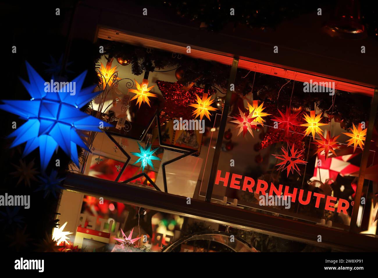 Leuchtende Weihnachtssterne - Erfurt, Deutschland, DEU, DE, Deutschland ...