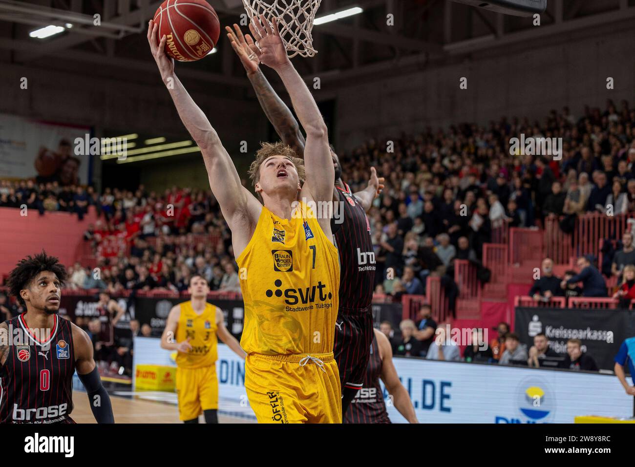 Matteo Seric (Tigers Tübingen, 17) Tigers Tübingen vs. Bamberg Baskets