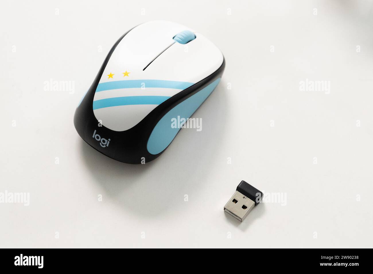 HCMC, VN - Dez. 2023. Webcam Logitech drahtlose Maus nur für redaktionelle Zwecke Stockfoto