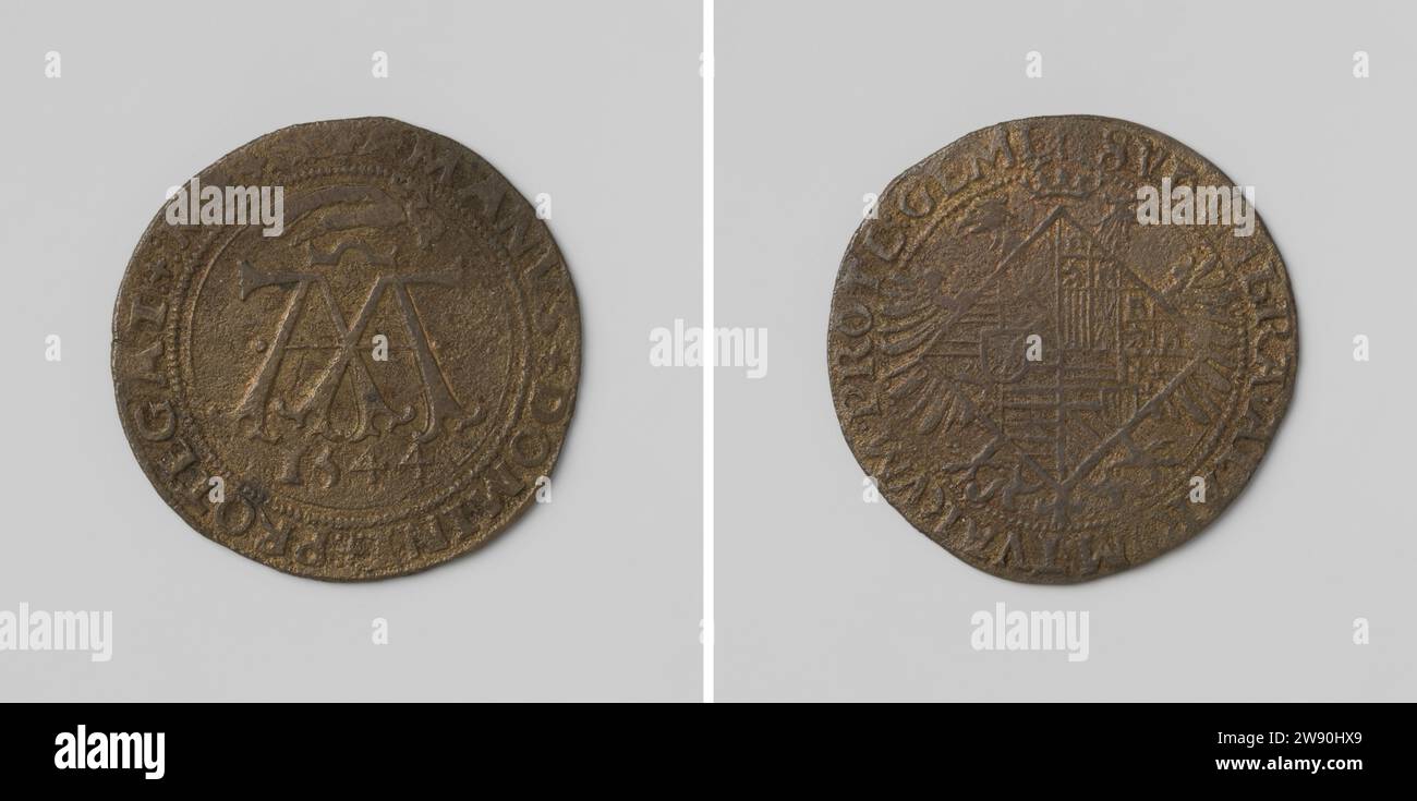 Maria van Ungarn, Gouverneure der Niederlande, Anonym, 1544 Live-Kupfermedaille. Vorderseite: Buchstabe M unter der Hand und Auszeichnung, über dem Jahr in Omnipia. Rückseite: Zweiköpfiger Adler unter der Krone hält diamantförmiges Wappen im Display Niederlande Kupfer (Metall) markant (Metallverarbeitung) Stockfoto