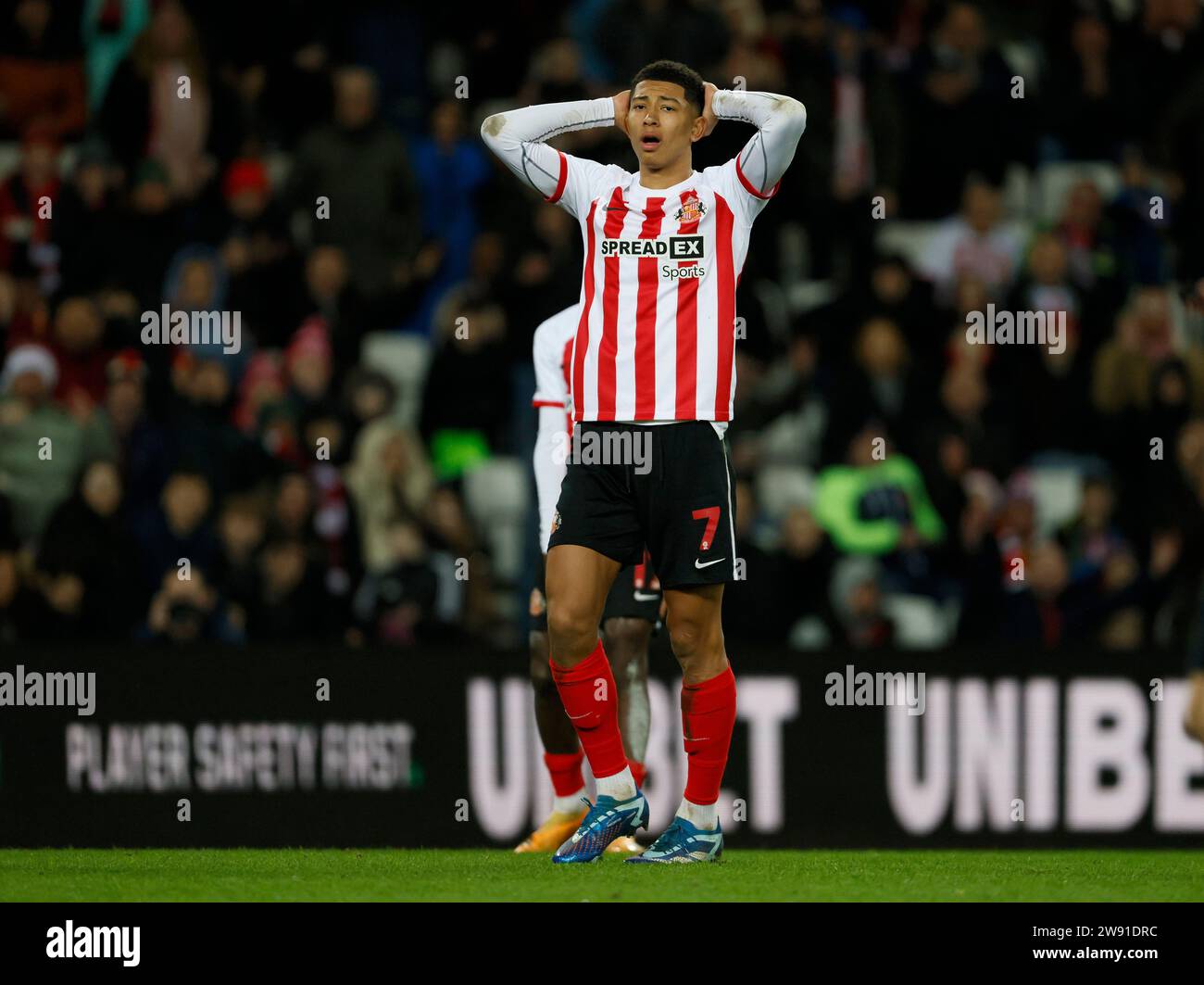Sunderlands Jobe Bellingham reagiert darauf, nachdem er eine Chance ...
