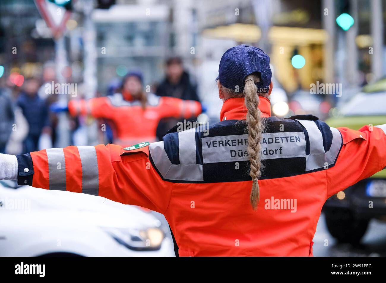 Düsseldorf 23.12.2023 Flinger Straße Einkaufsstraße Einkaufsstraße