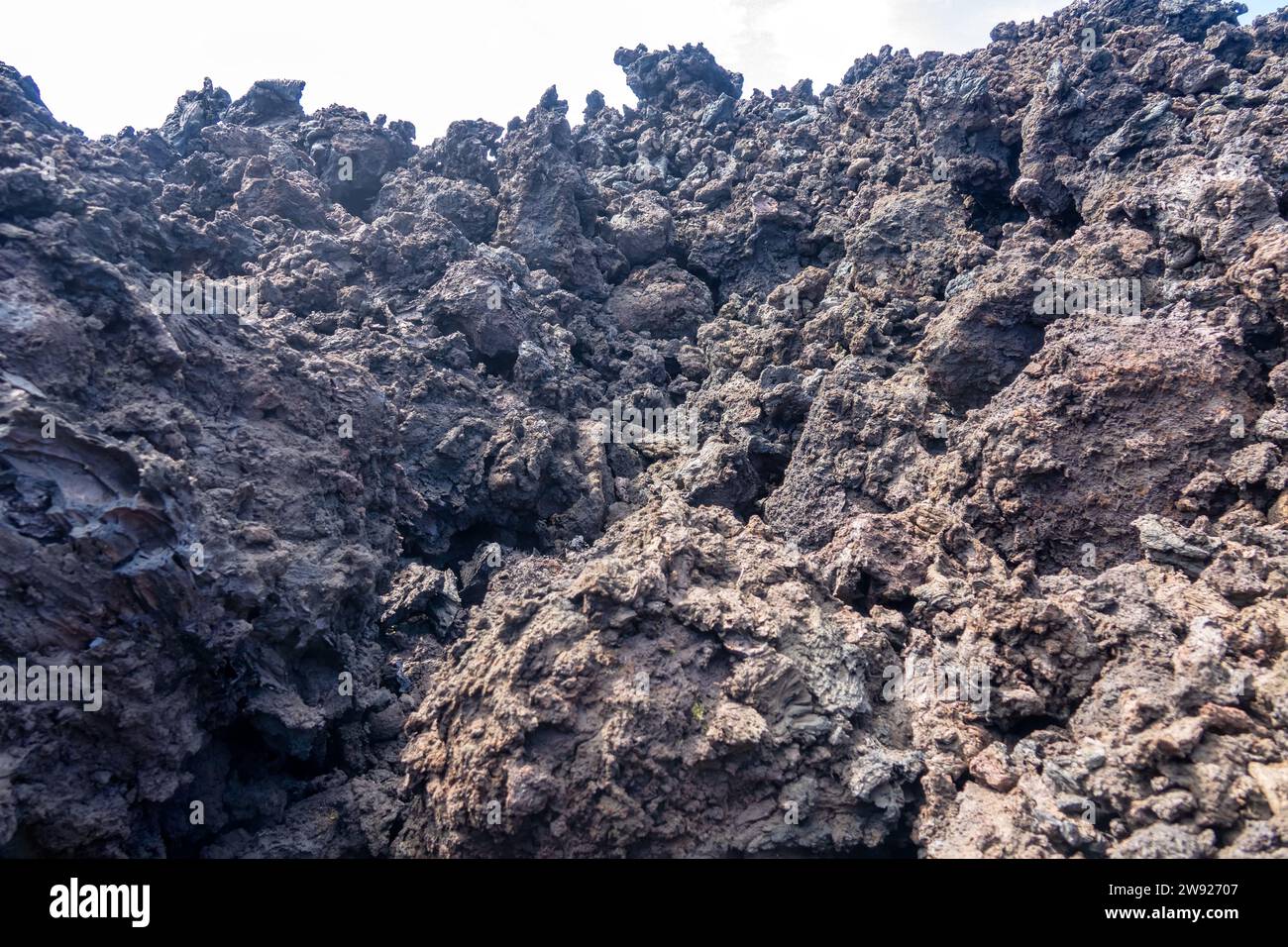 Eine Vielzahl von Formen von Basalt erstarrter Lava (Klinker, Block-Lava): hawaiianisch ist der Haupttyp der Lava (aa-Lava), die aus Mantelflüssiggestein (Magma) ausbricht. M Stockfoto