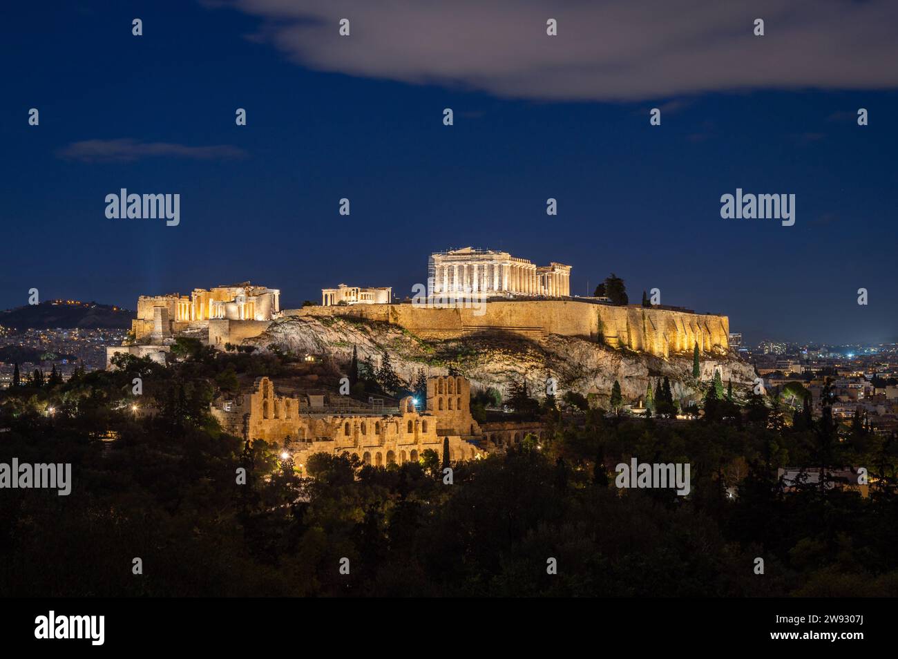 Die Akropolis von Athen bei Nacht Stockfoto