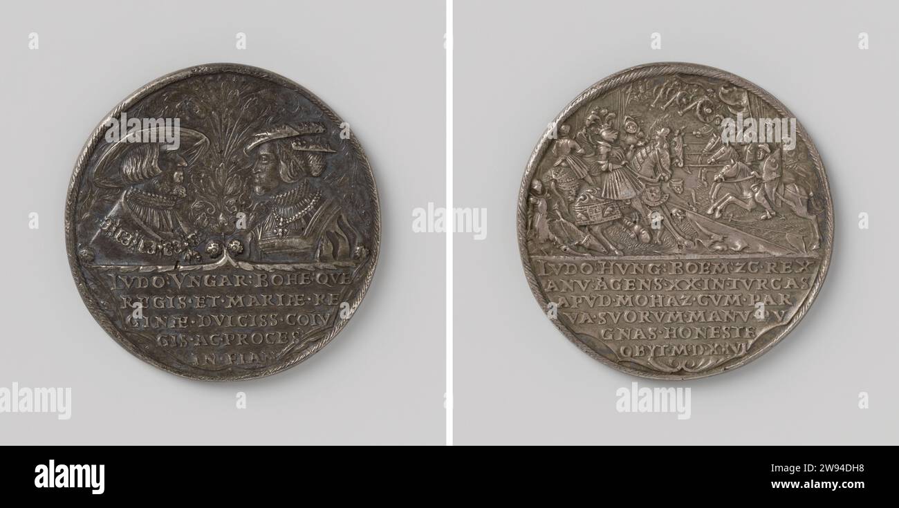 Zu Ehren von Ludwig II., König von Ungarn und Böhmen, gefallen in der Schlacht auf Mohacs, und seiner Frau Maria van Ungarn, anonym, 1526 Geschichtsmedaille Silbermedaille. Vorderseite: Bruststücke von männlichen und weiblichen Bruststücken; Schnitt: Inschrift. Reverse: Battle; Cut: Inschrift. Ungarn Silber (Metall) auffällig (Metallverarbeitung) Mohács Stockfoto