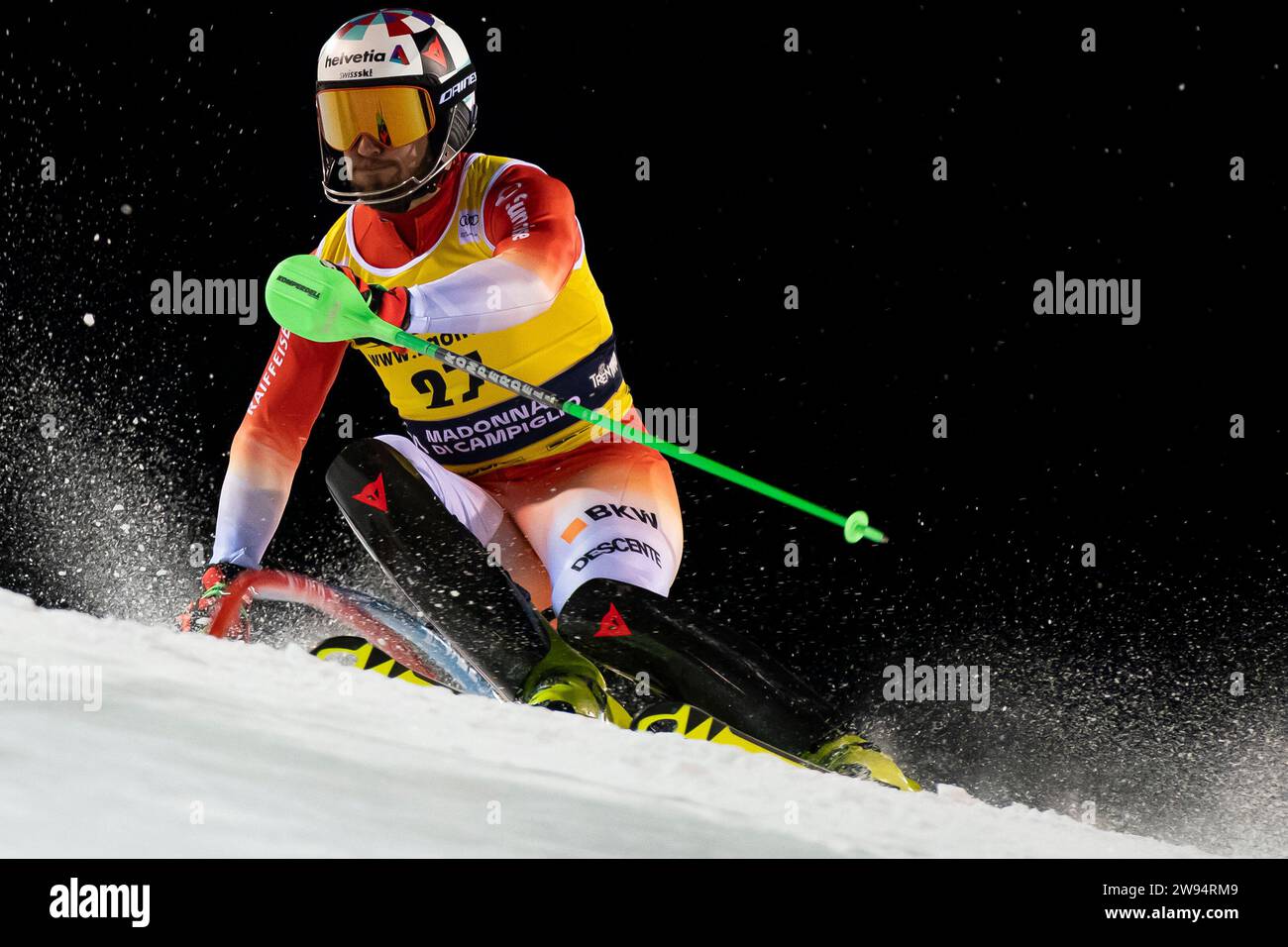 Madonna di Campiglio, Trient, Italien 22. Dezember 2023: AERNI Luca (Sui) tritt beim Audi FIS Alpinski-WM 2023-24 Männer Slalom-Rennen an Stockfoto