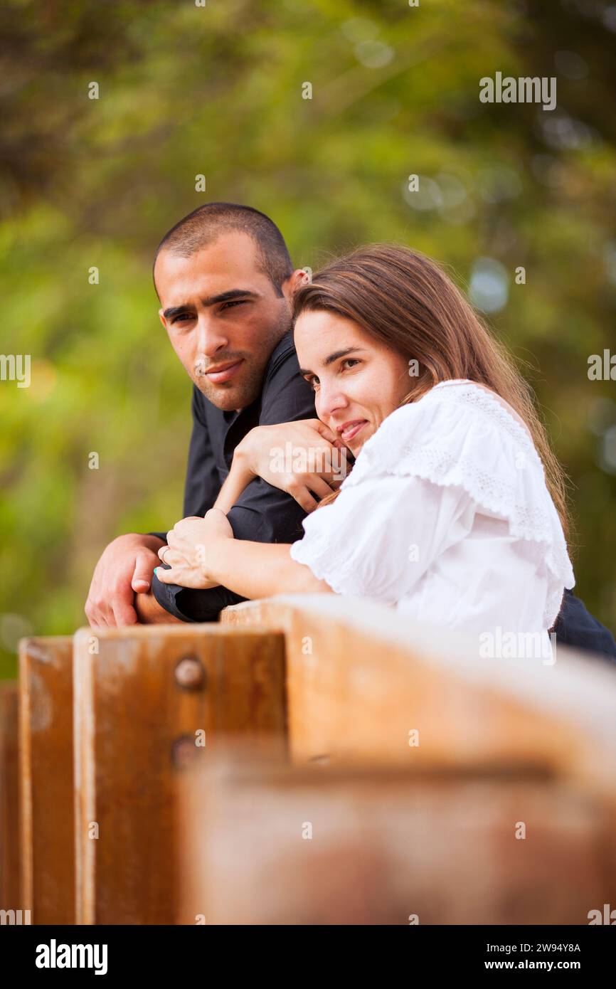 Paar im park Stockfoto