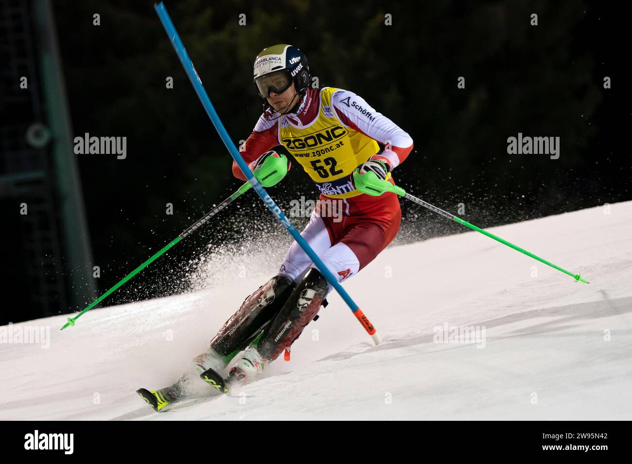 Madonna di Campiglio, Trient, Italien 22. Dezember 2023: RUELAND Simon (Aut) nimmt an der Audi FIS Alpinski WM 2023-24 Herren Slalom Ra Teil Stockfoto