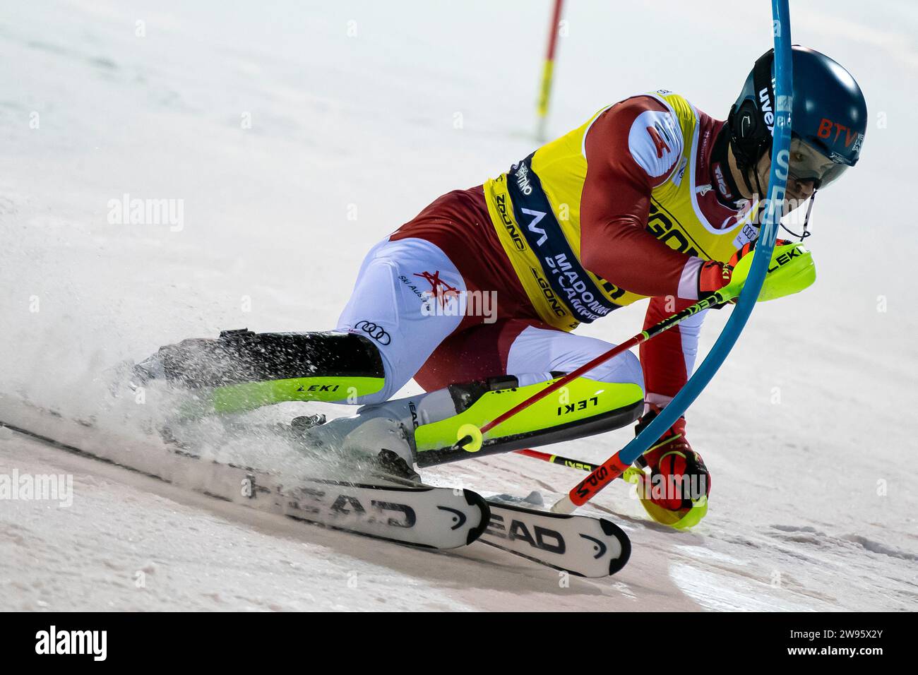 Madonna di Campiglio, Trient, Italien 22. Dezember 2023: STROLZ Johannes (Aut) tritt beim Audi FIS Alpinski-WM 2023-24 Herren-Slalom an Stockfoto