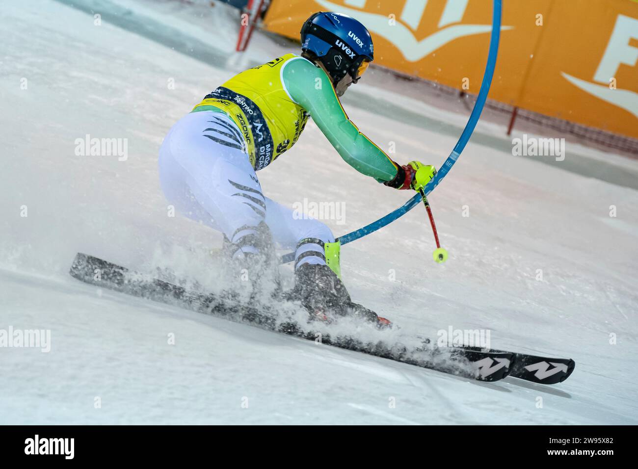 Madonna di Campiglio, Trient, Italien 22. Dezember 2023: TREMMEL Anton (Ger) nimmt an der Audi FIS Alpinski-Weltmeisterschaft 2023-24 Herren Slalom Ra Teil Stockfoto