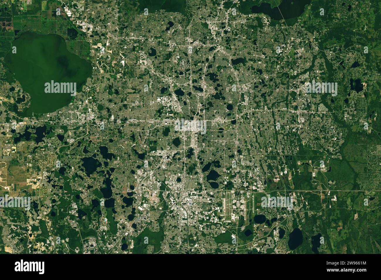 Aus der Luft von Orlando, Florida, einschließlich Winter Garden und Winter Park und Lake Apopka. Stockfoto