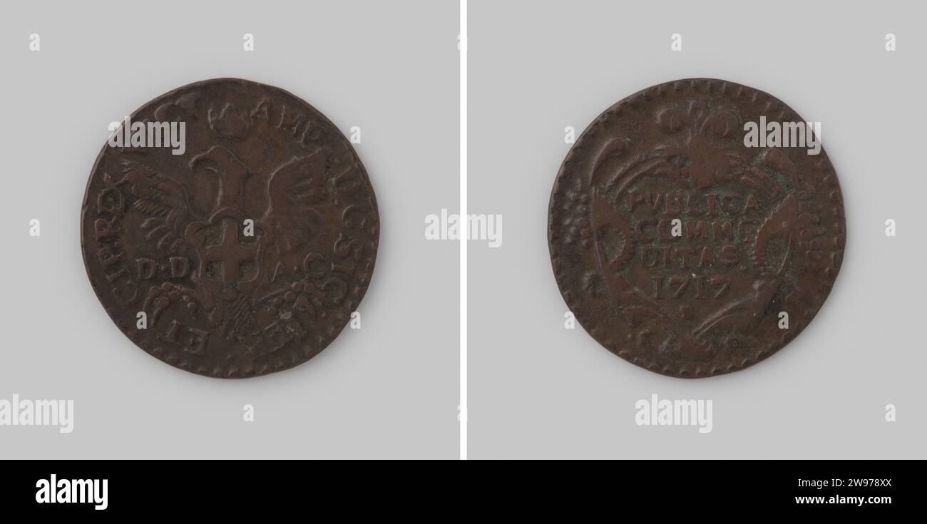 Grano aus Sizilien von Vittorio Amadeo II von Savoie, 1717 , 1717 Münze Kupferprägung. Vorderseite: Gekrönter Adler mit gespreizten Flügeln und auf der Brust das Wappen der Savoie. Rückwärts: Innerhalb einer Rokkoko-Dekoration dreiseitige Inschrift, einschließlich Jahr. Am unteren Rand der Buchstaben C und P [= Palermo]. Glatte Kante. Palermo Kupfer (Metall) Schlagzange (Metallbearbeitung) Stockfoto